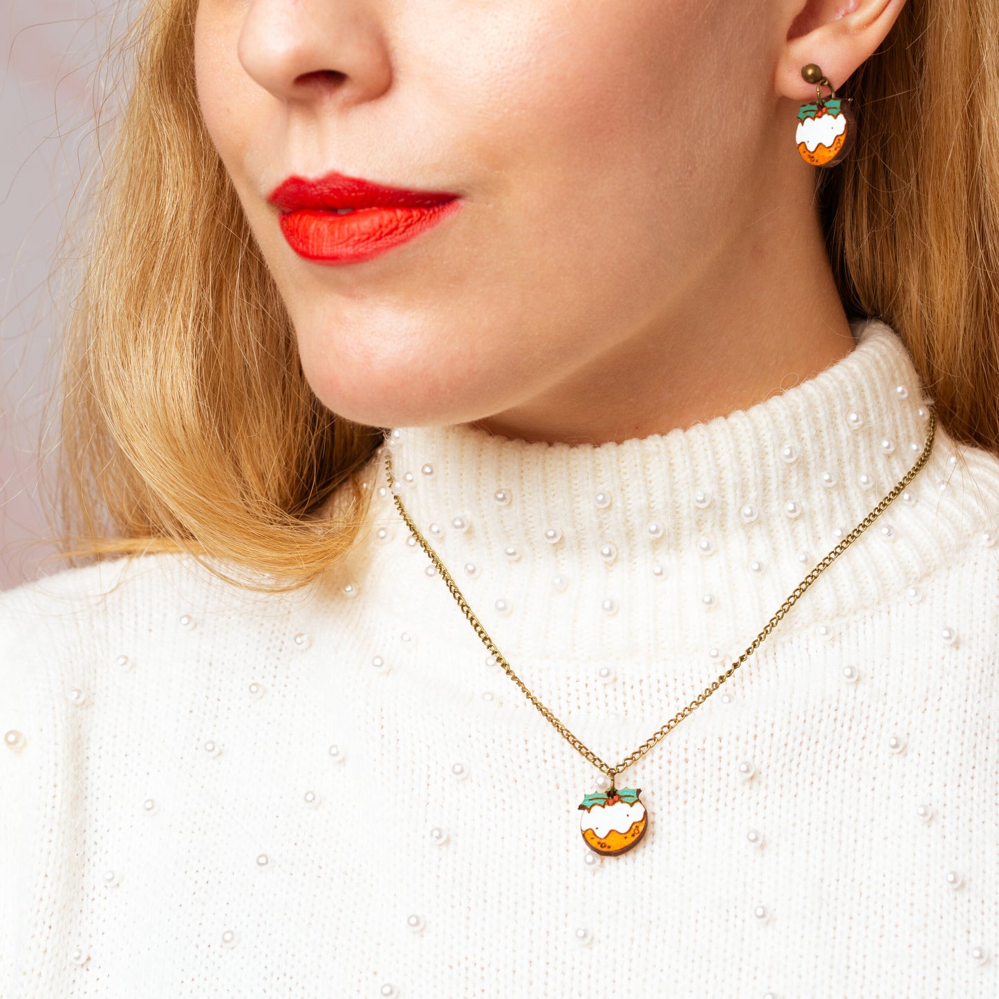 Christmas pud necklace