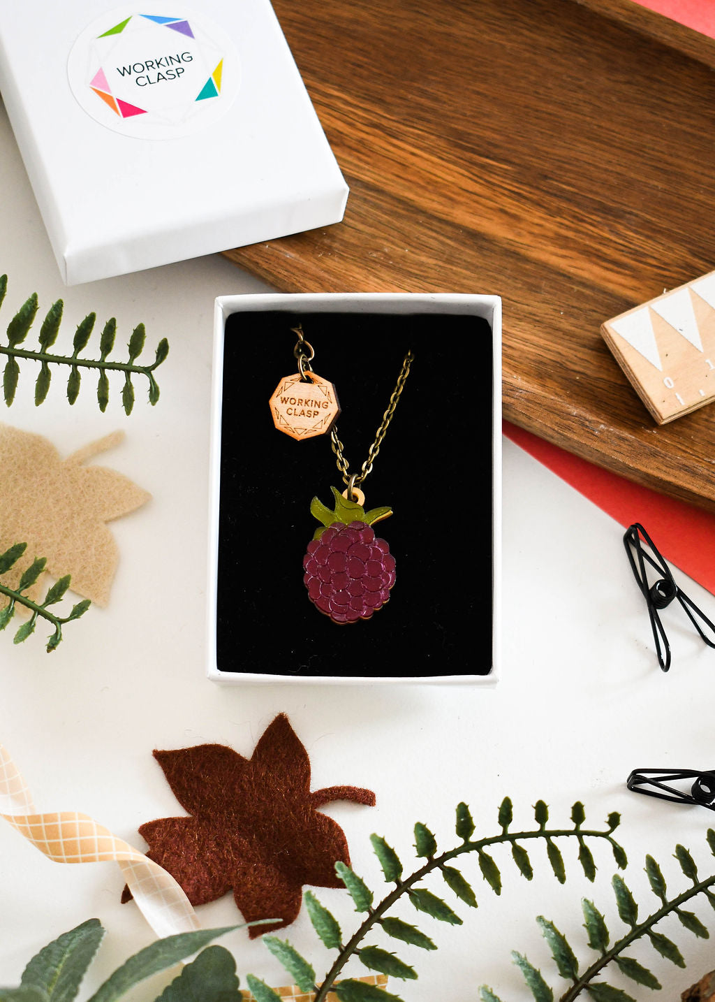 BRAMBLE CHARM NECKLACE
