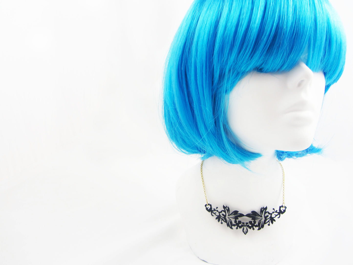 Floral necklace (Black)