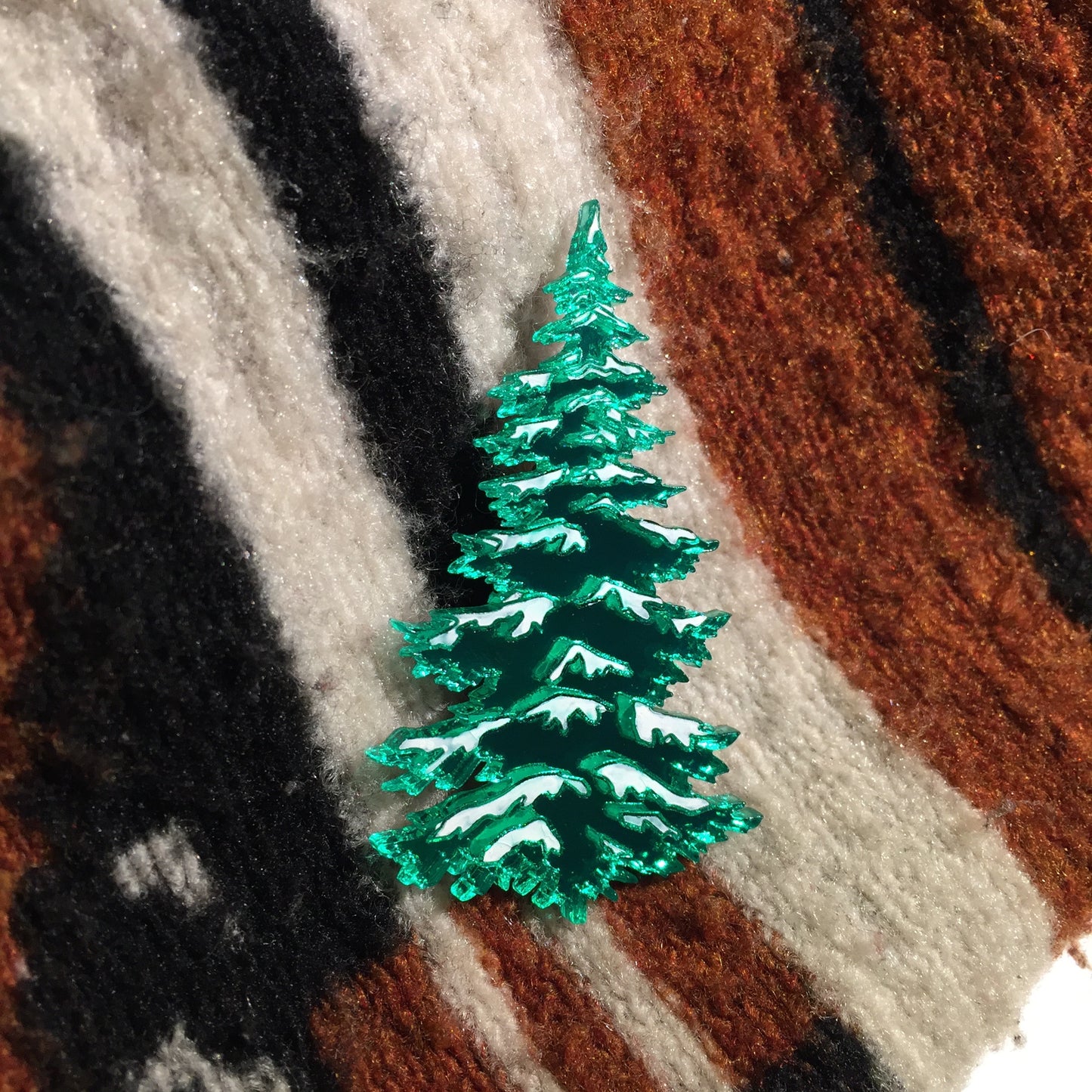 Christmas tree brooch
