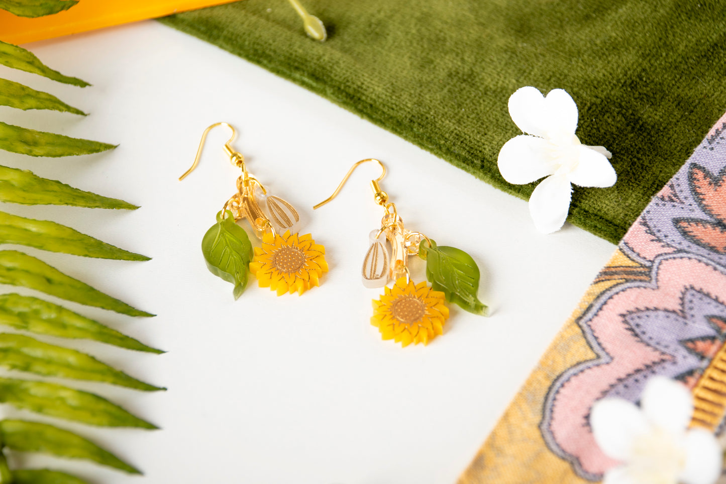 Sunflower & Honeybee Earrings