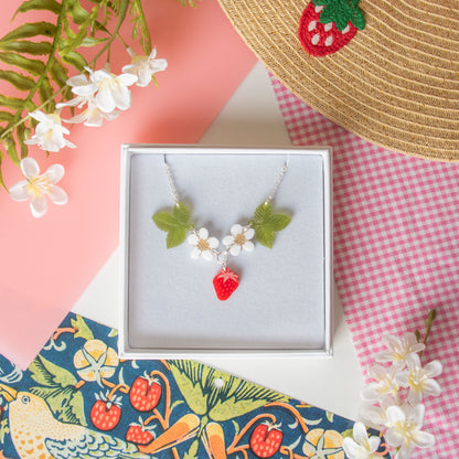 STRAWBERRY NECKLACE