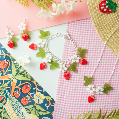 STRAWBERRY NECKLACE