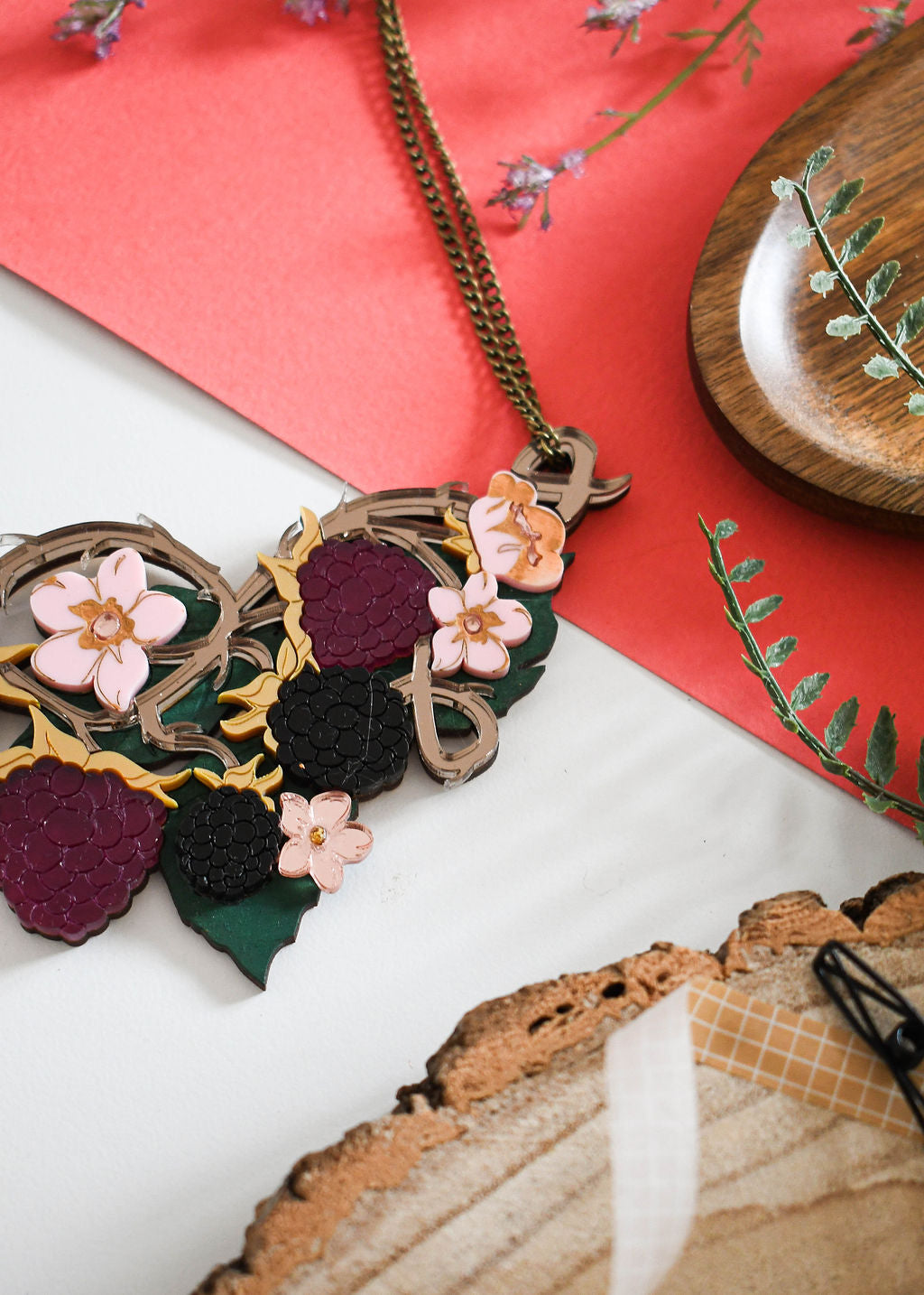 STATEMENT BRAMBLE NECKLACE