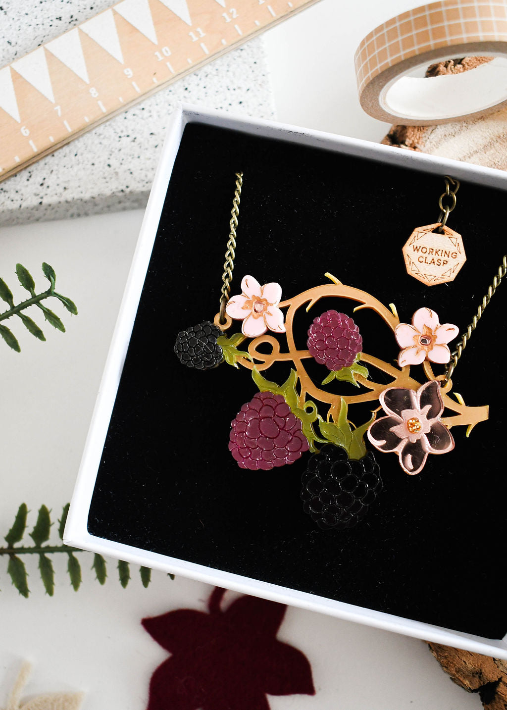 BRAMBLE NECKLACE