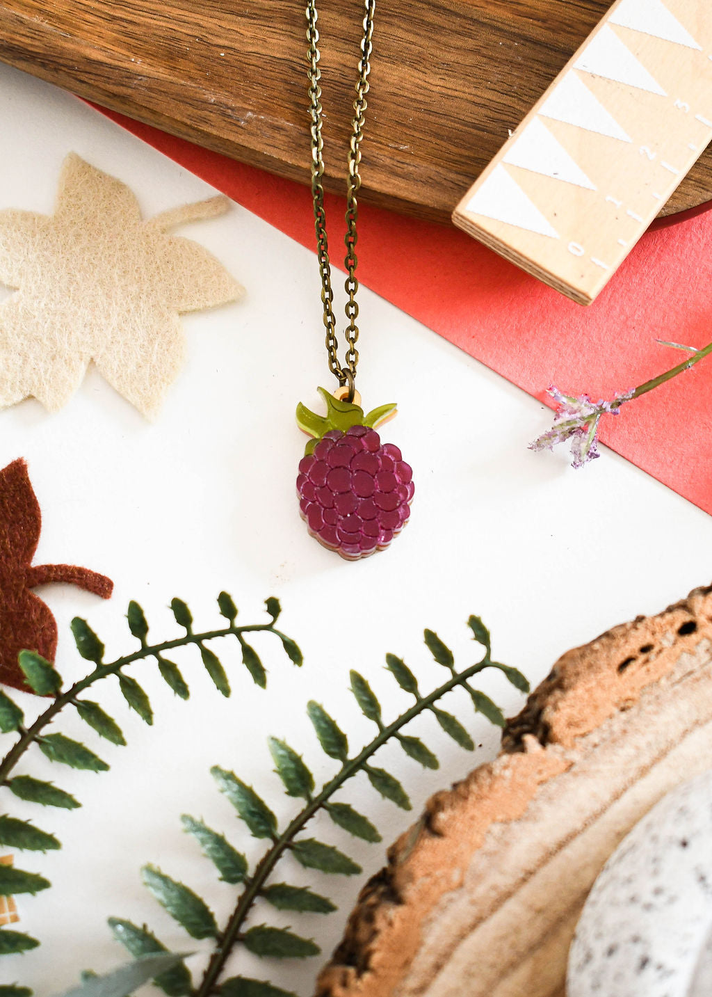 BRAMBLE CHARM NECKLACE