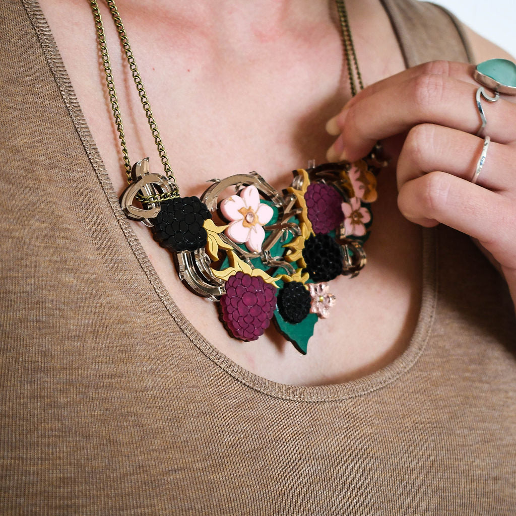STATEMENT BRAMBLE NECKLACE