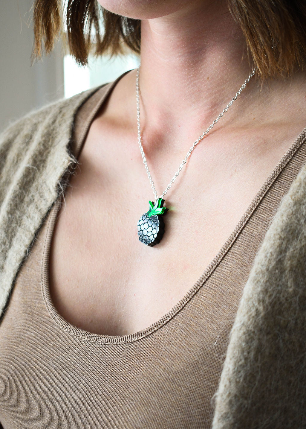 BRAMBLE CHARM NECKLACE