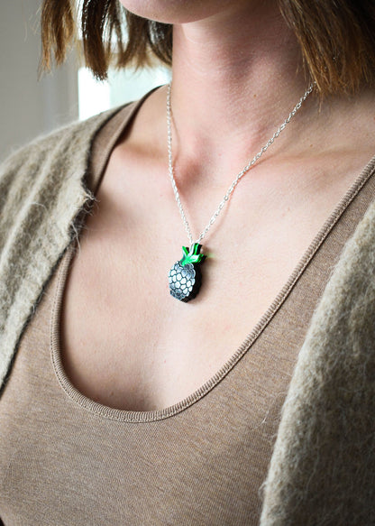 BRAMBLE CHARM NECKLACE
