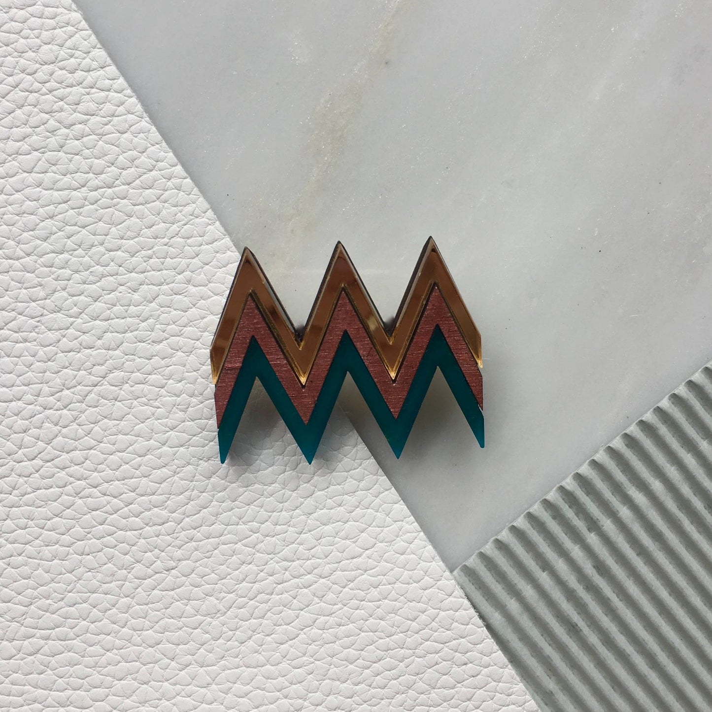 Decobrooch