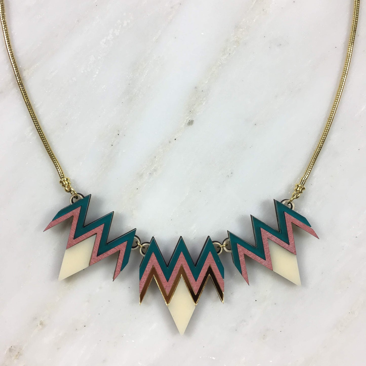 Deco statement necklace