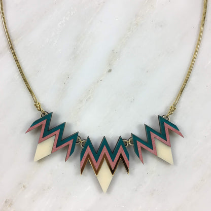 Deco statement necklace