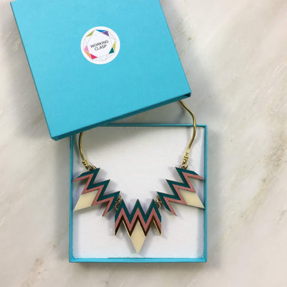 Deco statement necklace