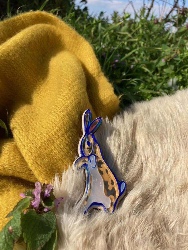 Rascal Rabit Pin Velveteen rabbit brooch – Working Clasp 2025