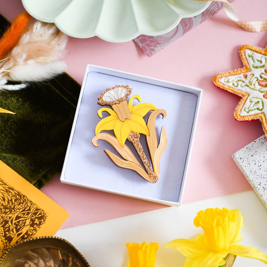 Nouveau Narcissus Brooch