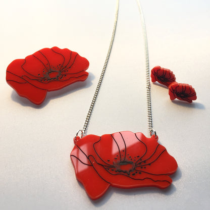 Red poppy brooch