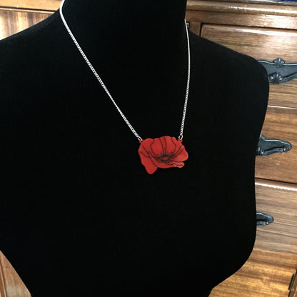Red poppy necklace