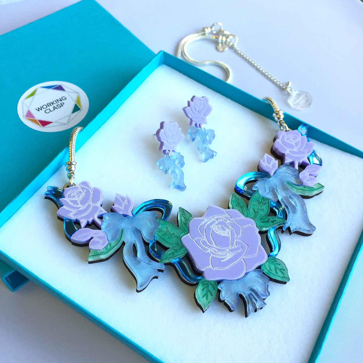 Roses & Ribbons necklace