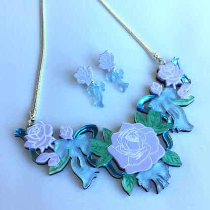 Roses & Ribbons necklace