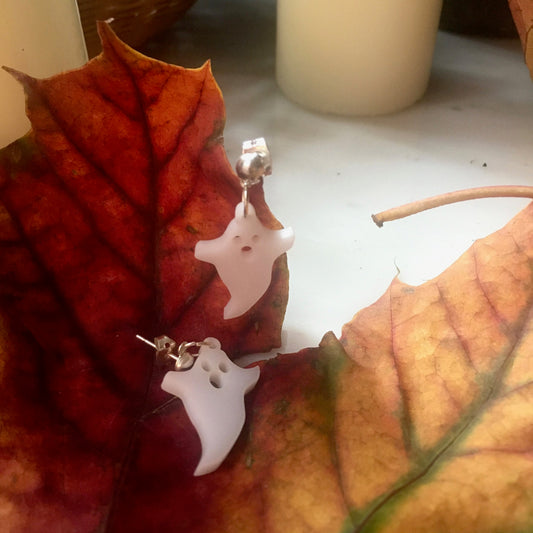 Spooky ghost earrings