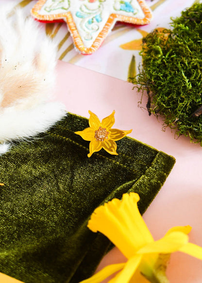 Tiny Daffodil Pin