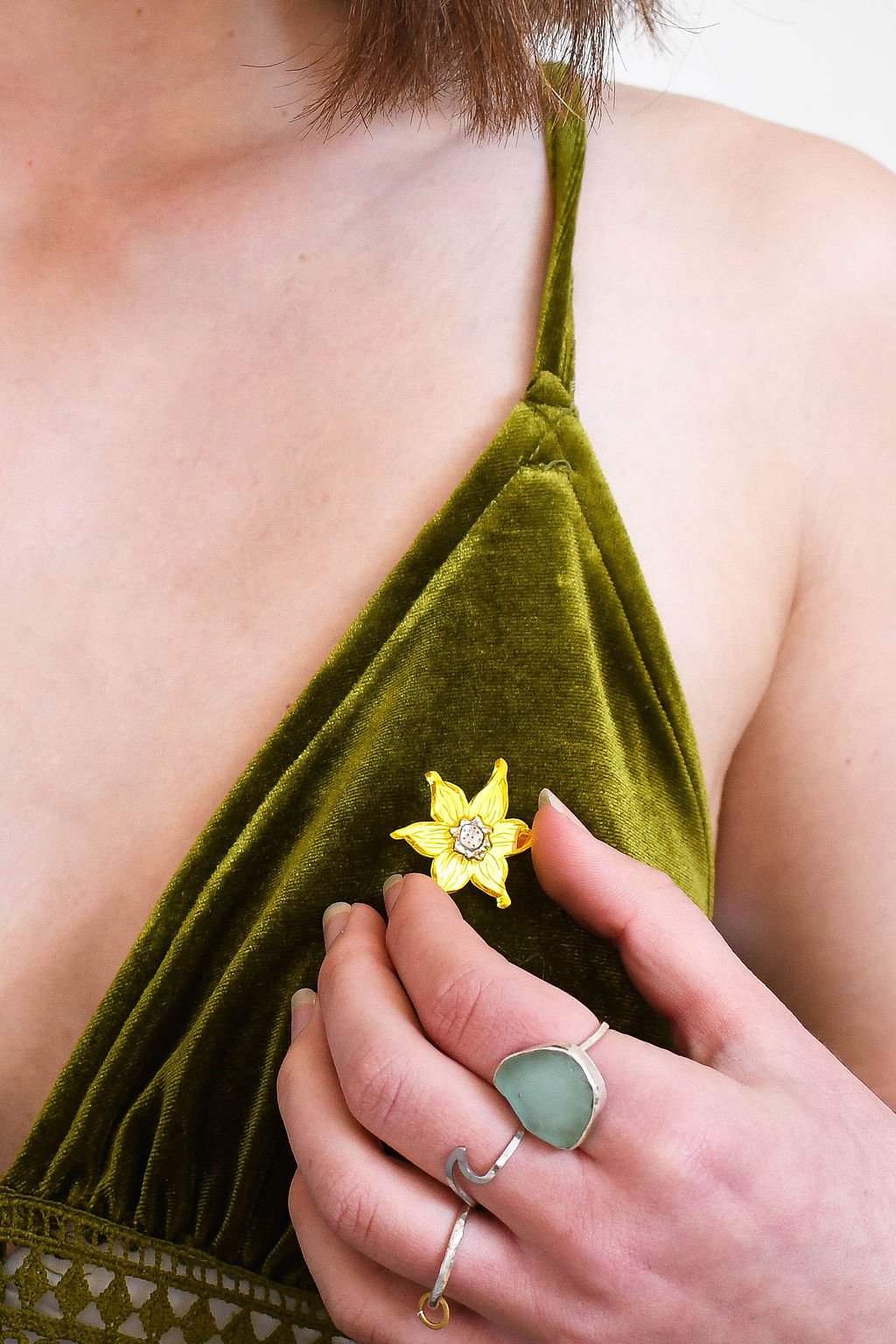 Tiny Daffodil Pin