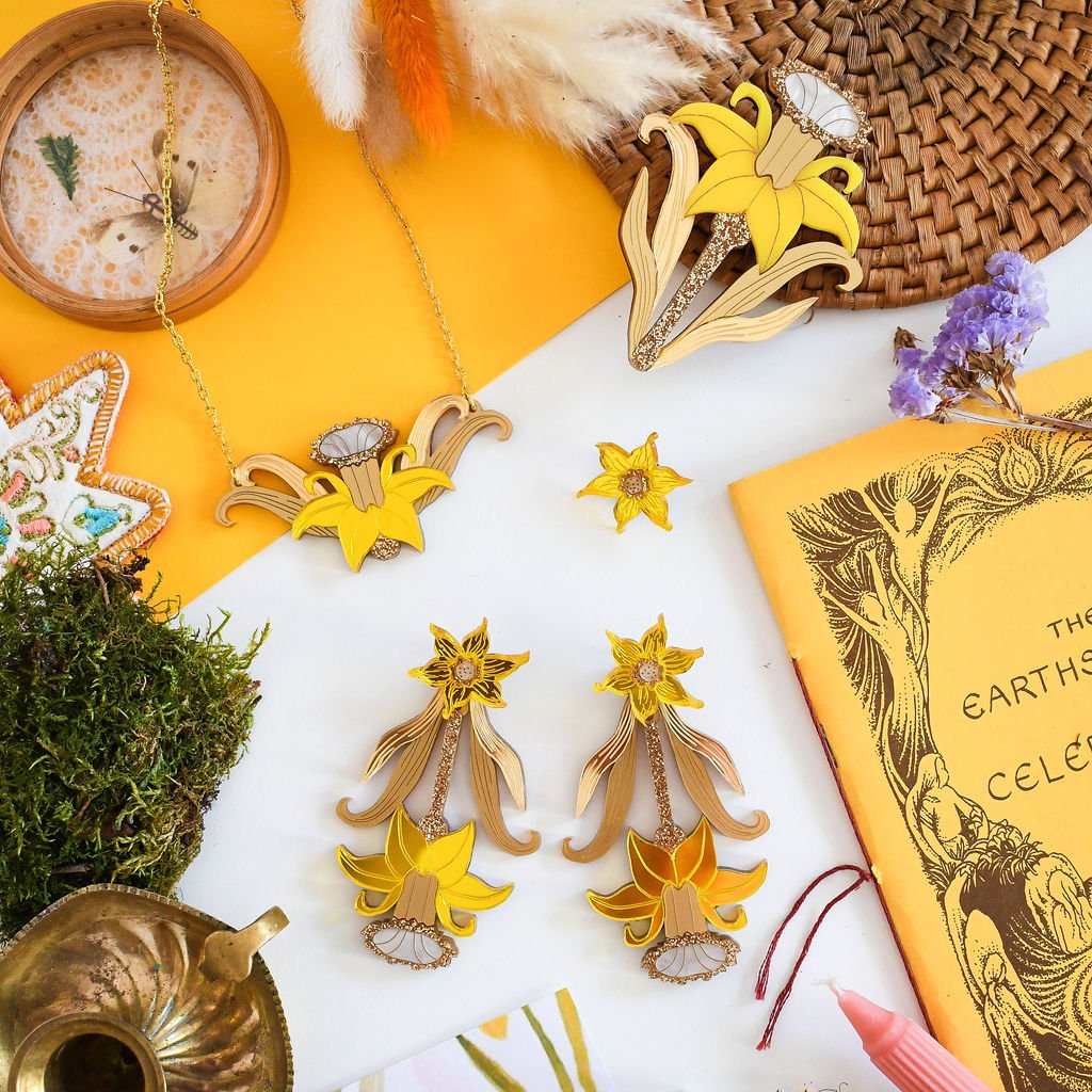 Tiny Daffodil Pin