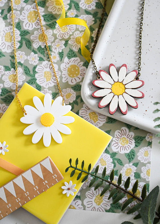 Big Daisy Necklace