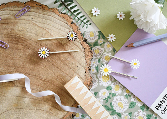 Dainty Daisy Hairgrips