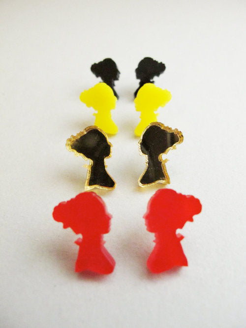 Cameo silouette earring studs
